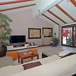 Mirna Apartment *