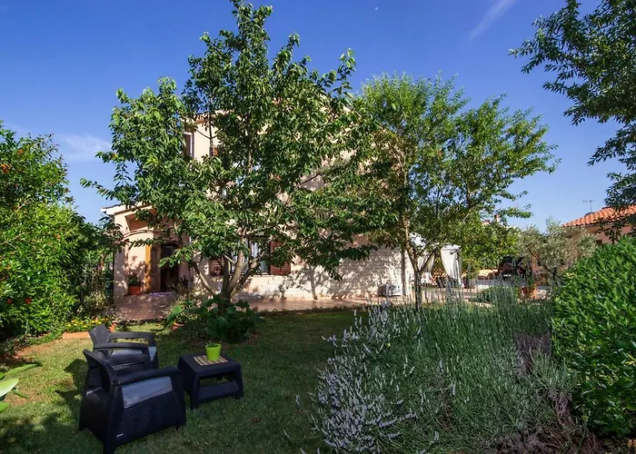 Apartament Mirna