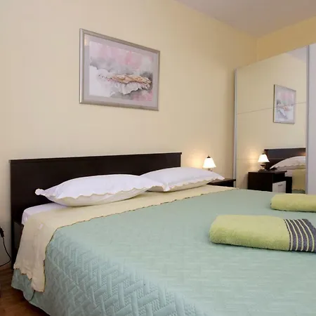 Mirna Apartment Pula