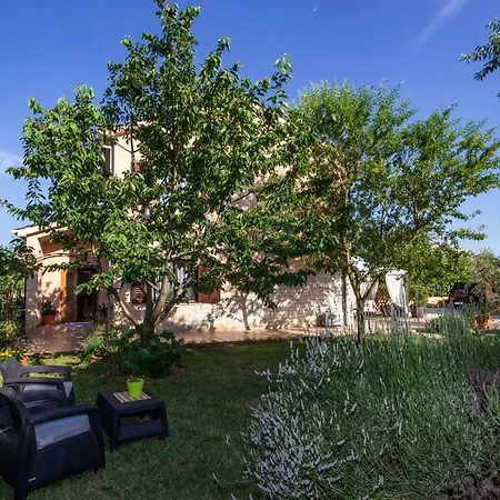 Appartement Mirna