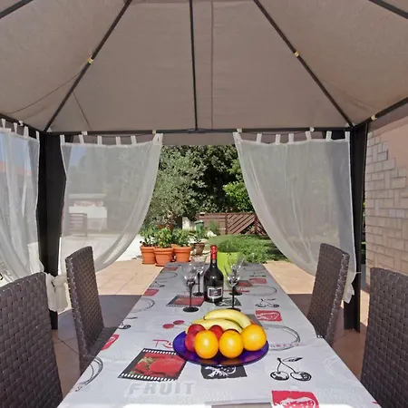 Mirna Appartement Pula